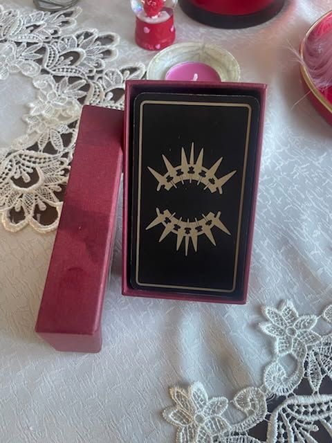 Wróżka Sabrina karty tarot klasyczne rytuały  - Zdjęcie 1