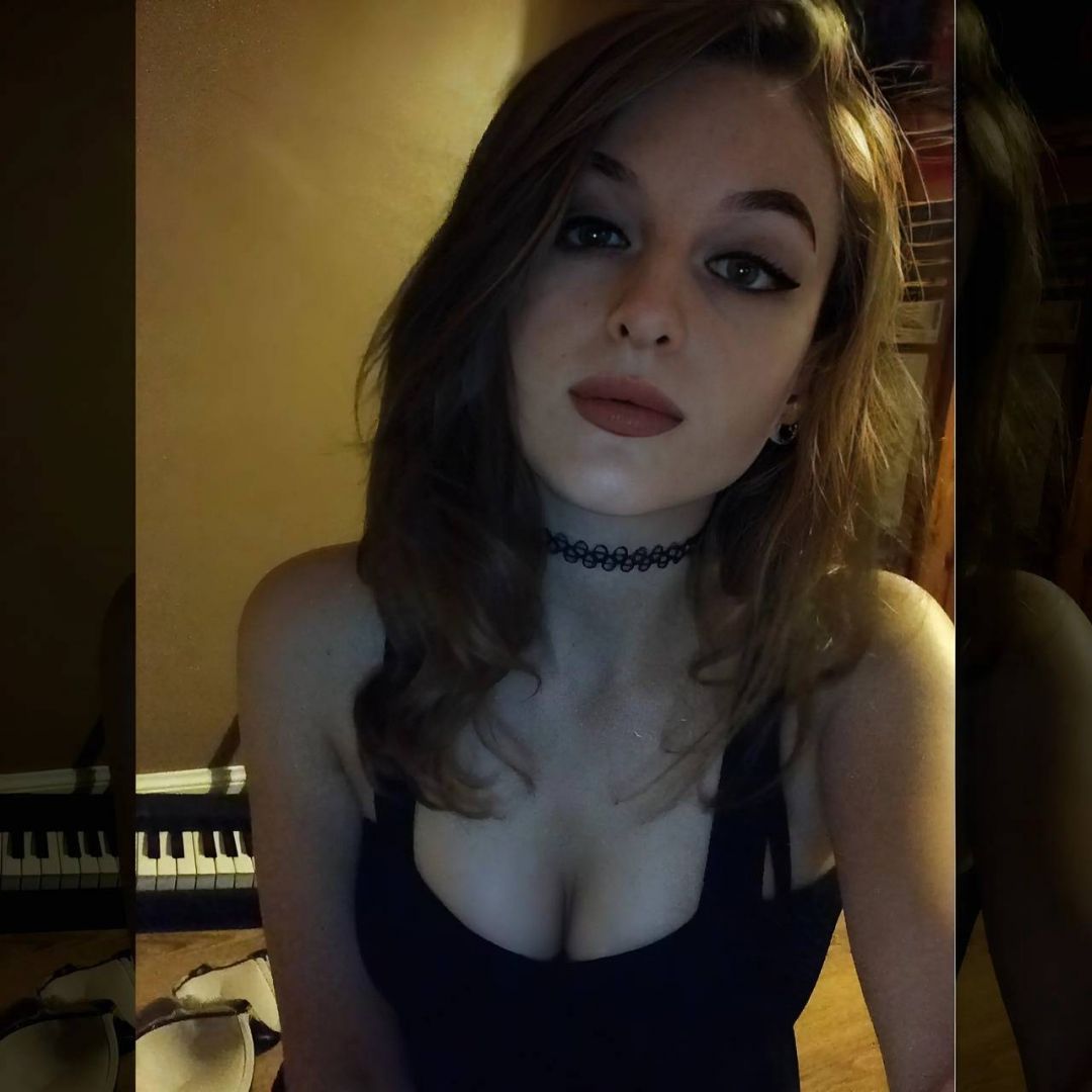 Zostałam sama, wpadniesz?  - Zdjęcie 1